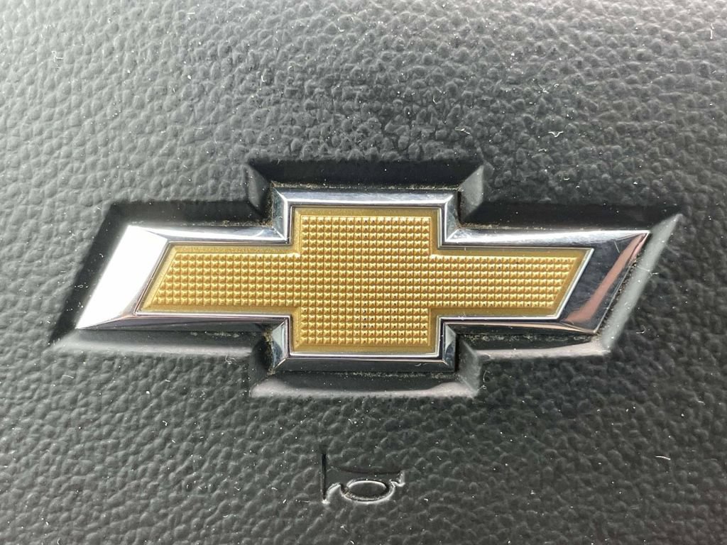 Used 2022 Chevrolet Silverado 2500 Custom w/ Custom Value Package AWD/4WD image 28