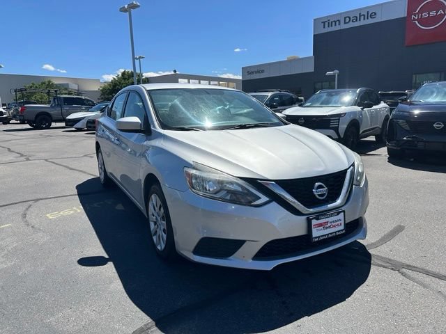 Used 2016 Nissan Sentra S FWD image 3