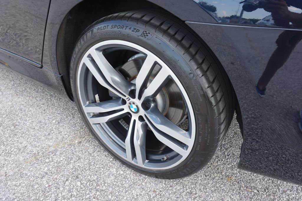 Used 2019 BMW 750i w/ Executive Package image 10