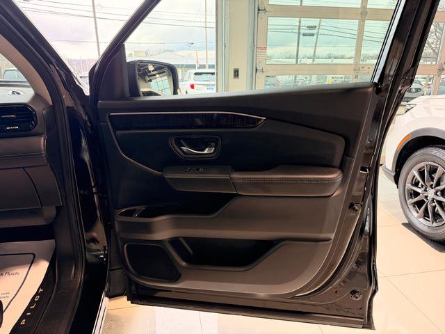 Used 2023 Honda Pilot Elite image 29