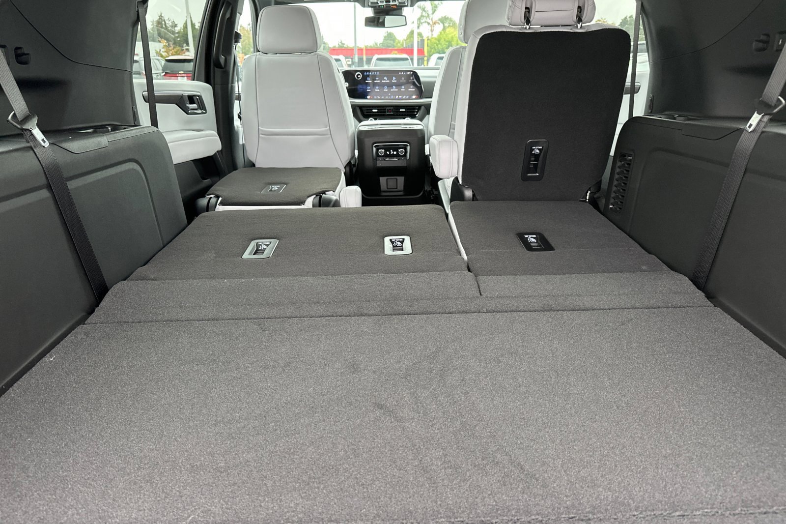 New 2026 Chevrolet Suburban Premier w/ Sun And Tow Package image 18