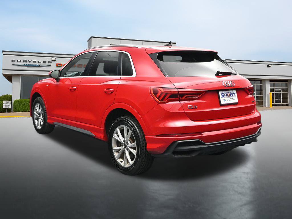 Used 2024 Audi Q3 2.0T Premium AWD/4WD image 3