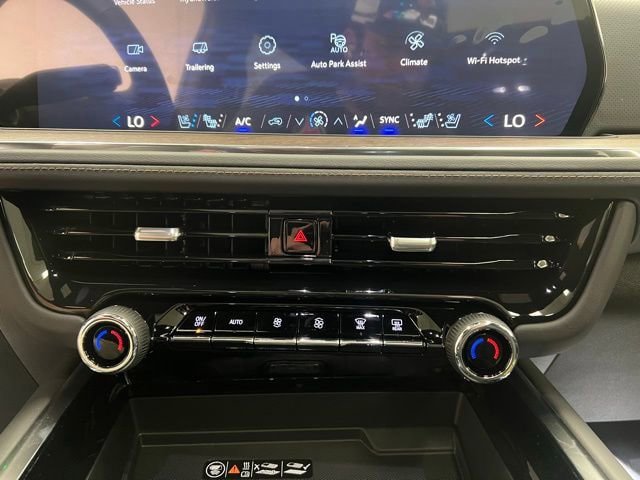 New 2026 Chevrolet Suburban High Country AWD/4WD image 10