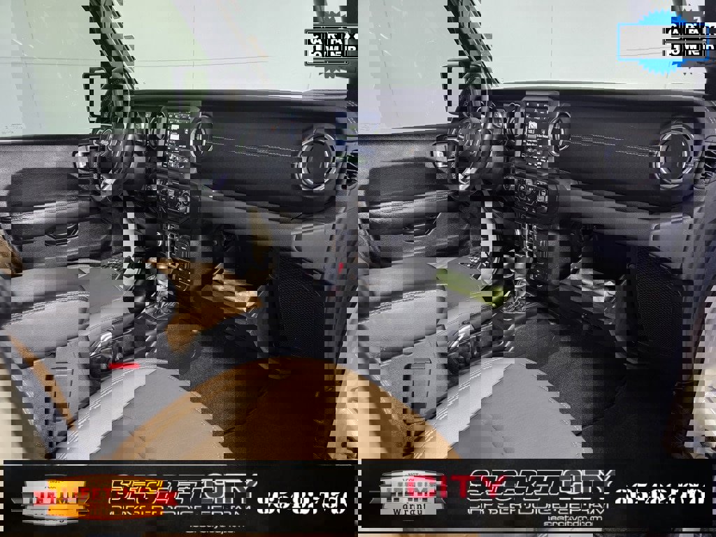 Used 2022 Jeep Wrangler Unlimited Sahara w/ LED Lighting Group image 30