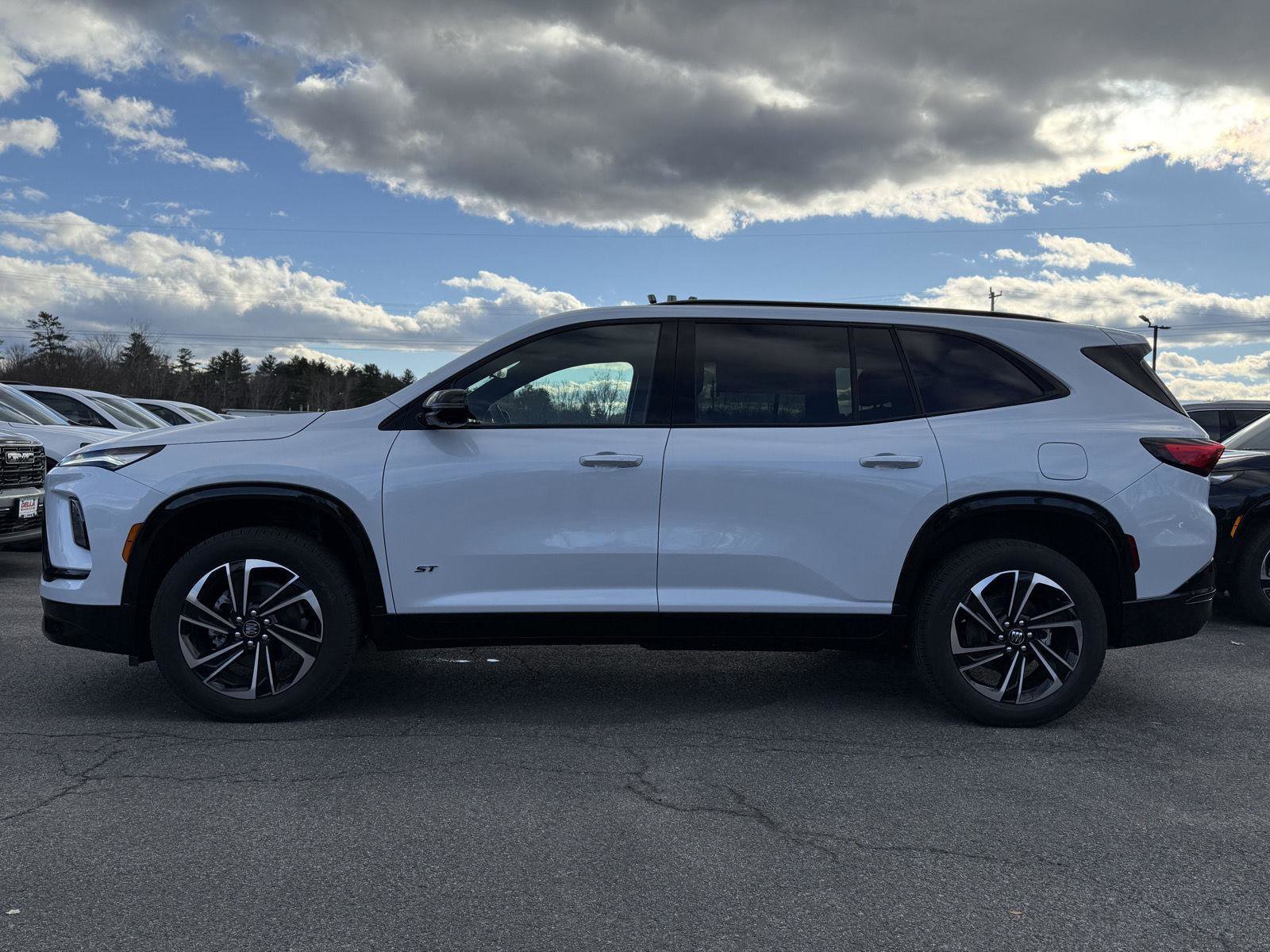 New 2026 Buick Enclave Sport Touring w/ Power Package image 8