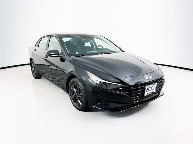 Used 2022 Hyundai Elantra SEL w/ Convenience Package