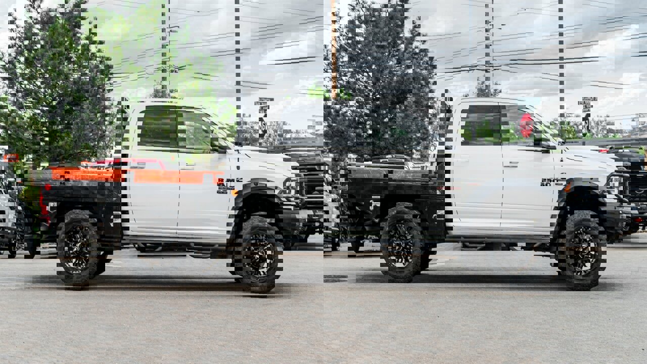 Used 2017 RAM 2500 Laramie w/ Sport Appearance Group image 5