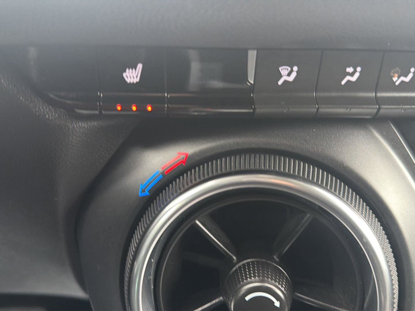 Certified 2024 Chevrolet Blazer LT w/ Convenience Package image 24