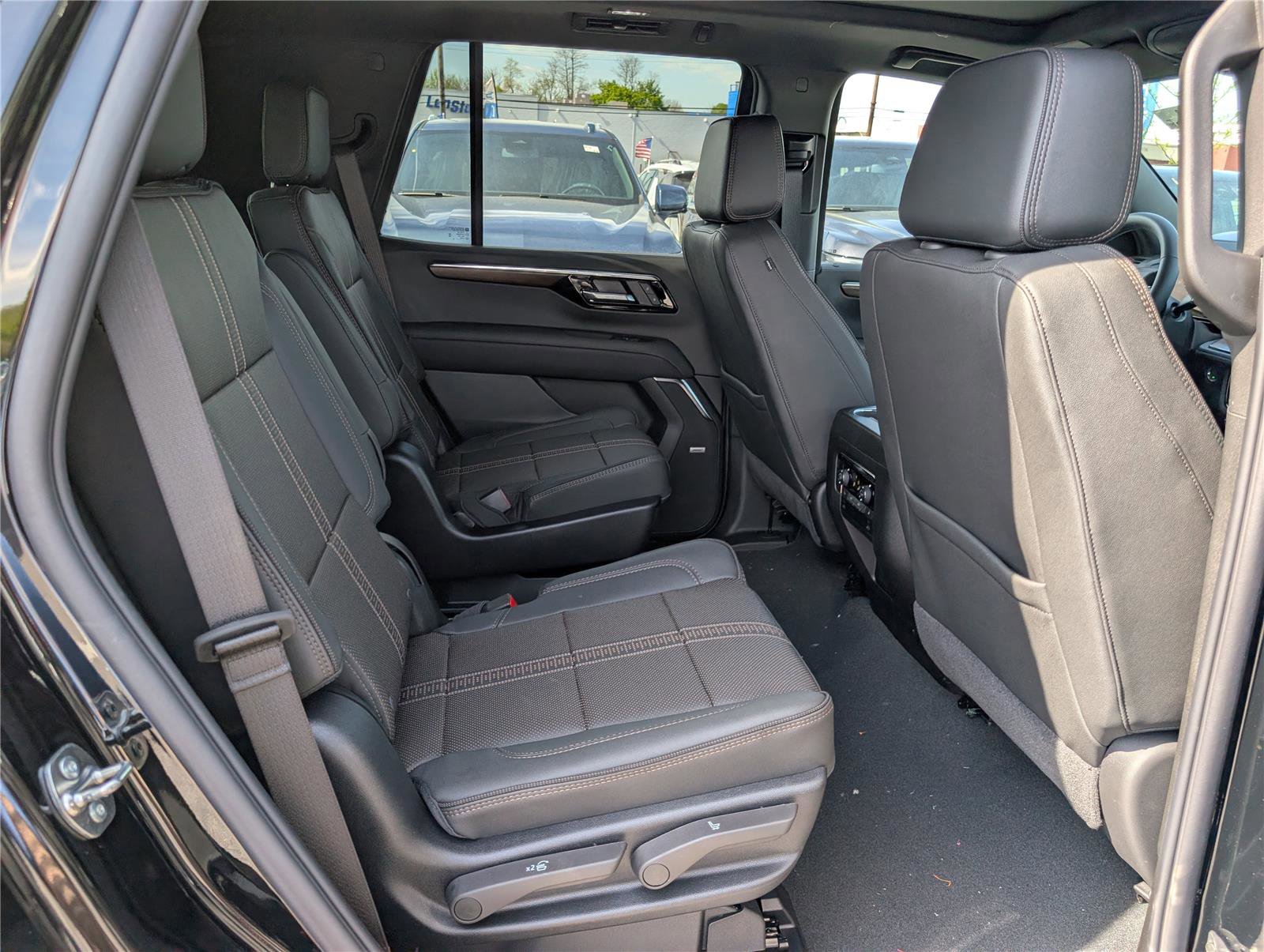 New 2026 Chevrolet Tahoe High Country w/ Sun And Tow Package image 11