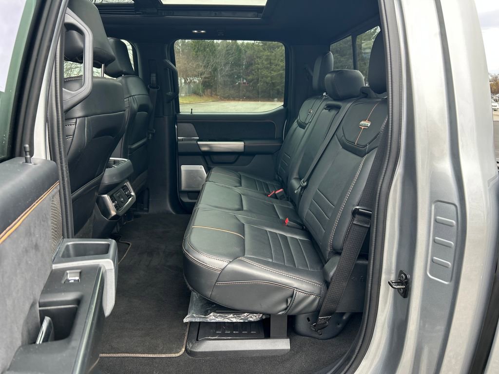 Used 2024 Ford F250 Platinum image 30