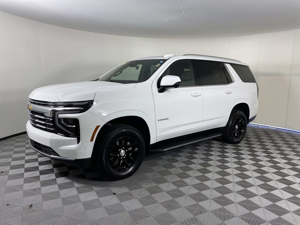 Used 2025 Chevrolet Tahoe LT AWD/4WD image 4