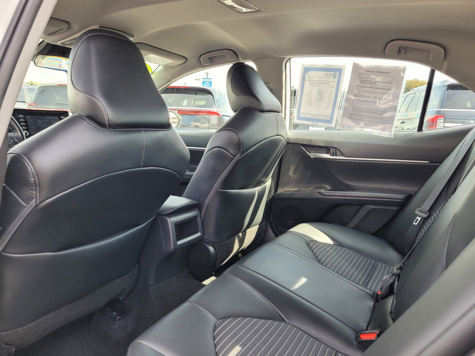 Used 2024 Toyota Camry SE image 13