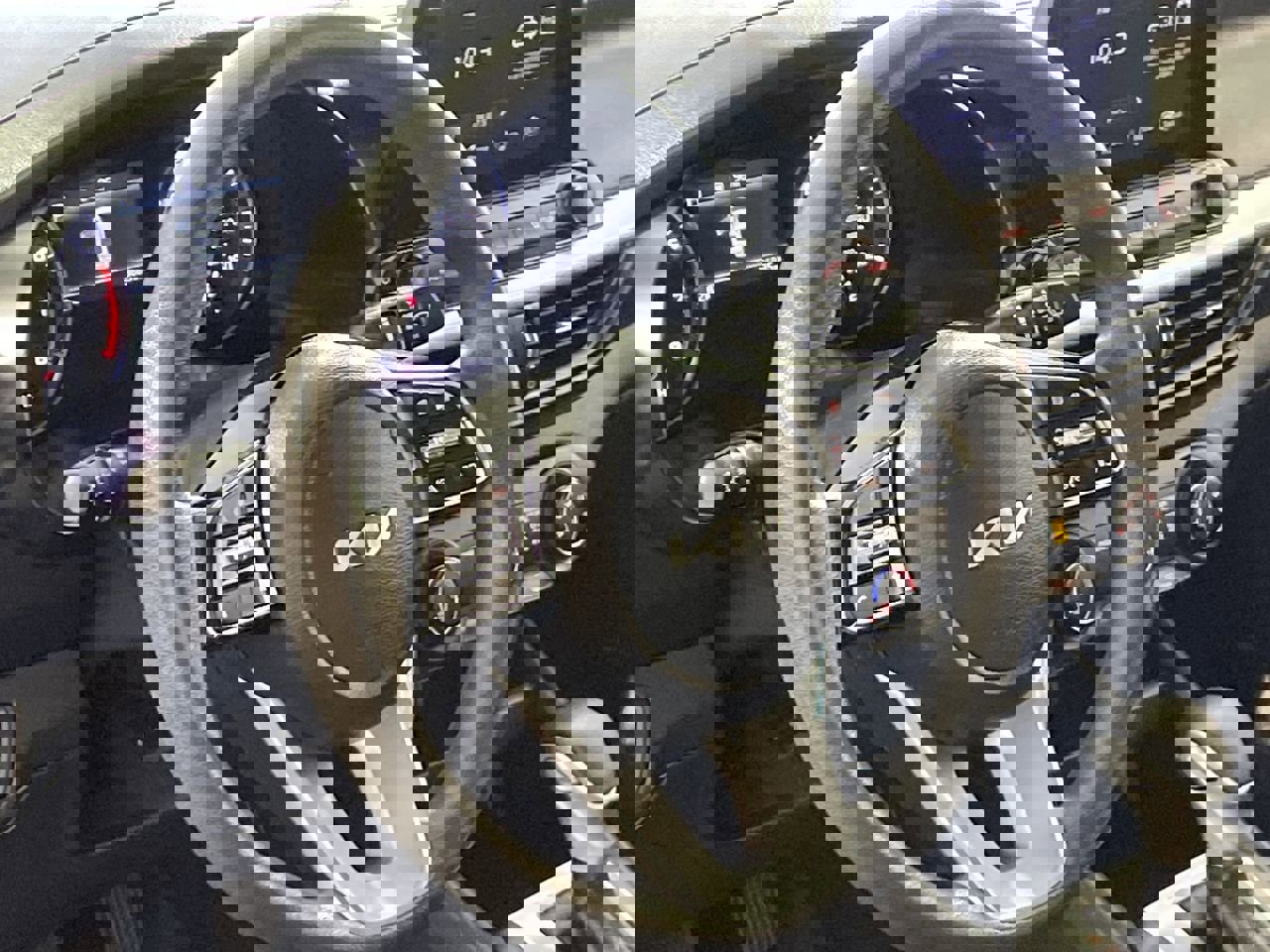 Used 2023 Kia Forte LXS image 14