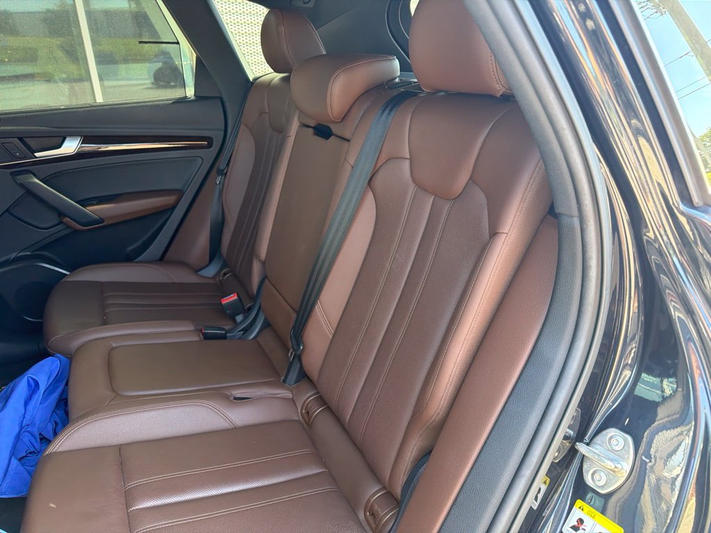 Used 2018 Audi Q5 2.0T Premium Plus w/ Premium Plus Package AWD/4WD image 7