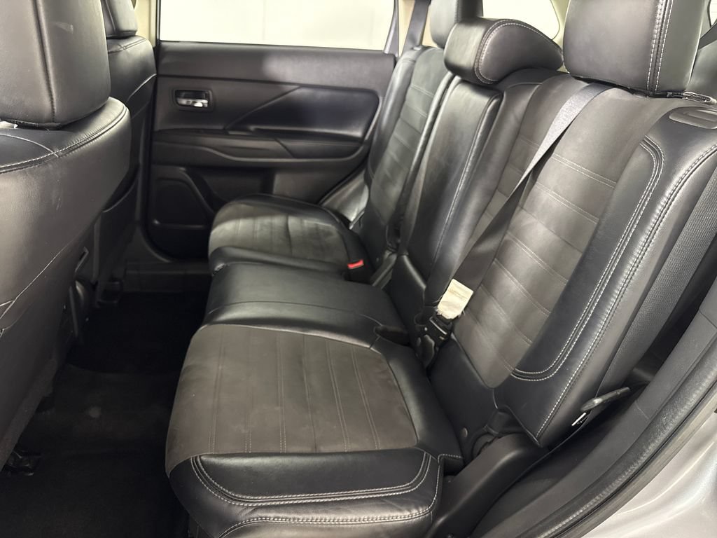 Used 2019 Mitsubishi Outlander SE AWD/4WD image 11