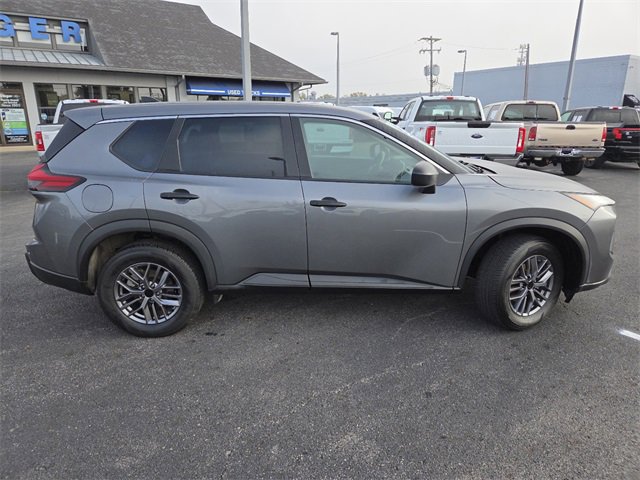 Used 2024 Nissan Rogue S image 26