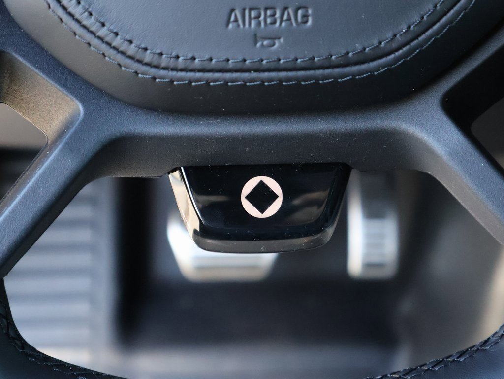 New 2026 Land Rover Defender 110 OCTA image 37