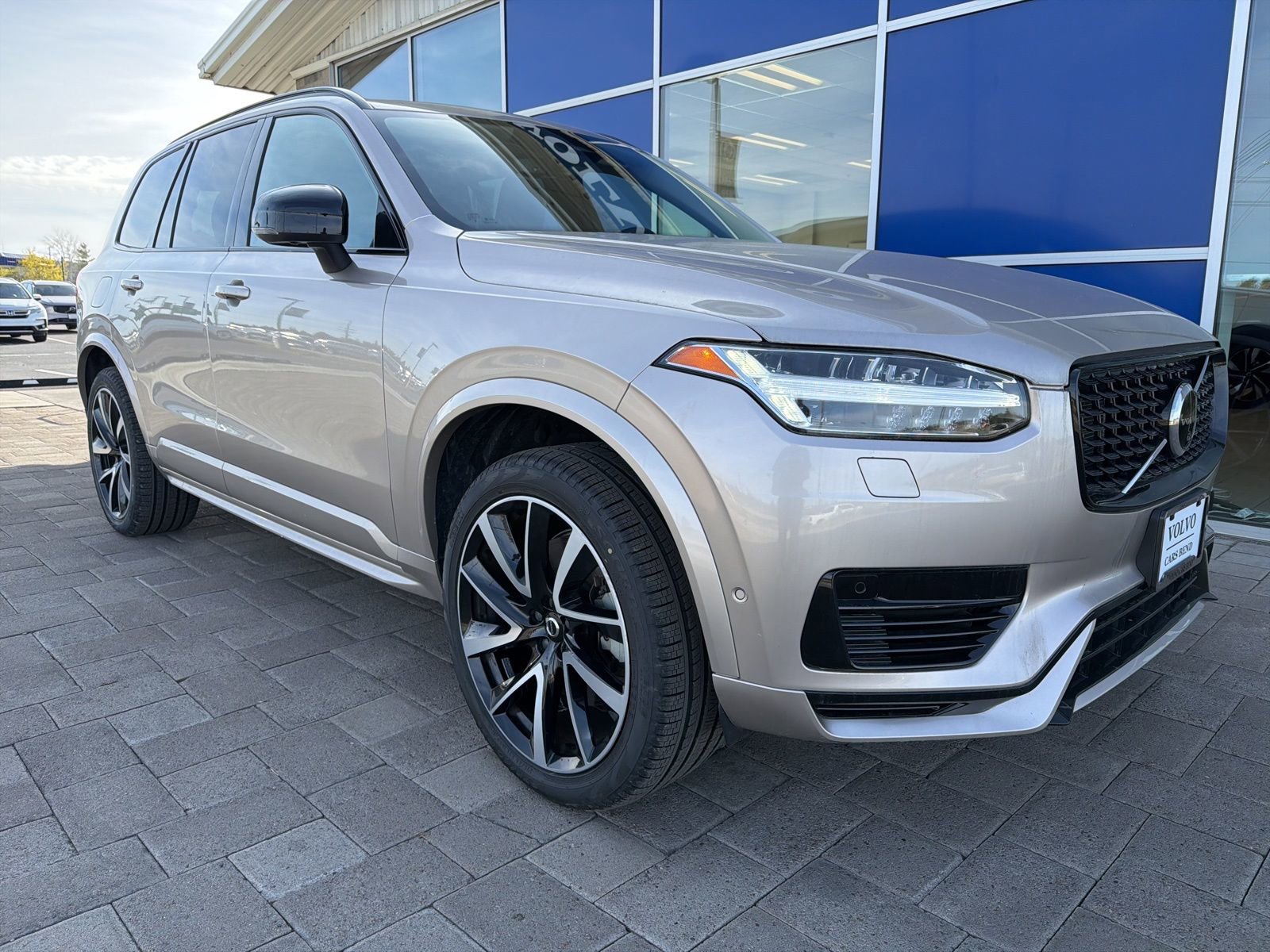 Certified 2023 Volvo XC90 T8 Plus w/ Protection Package Premier AWD/4WD image 2
