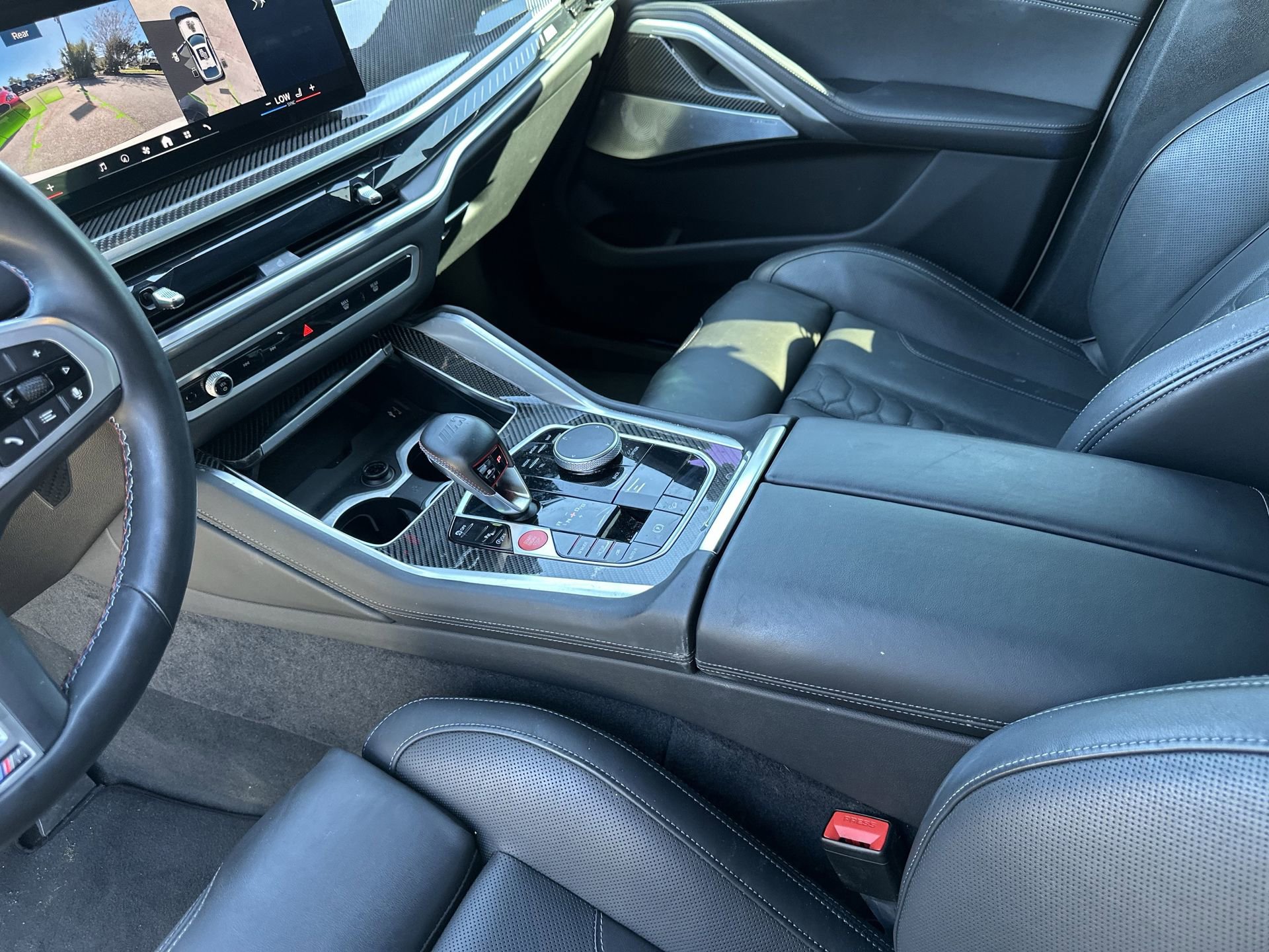 Used 2025 BMW X6 M Competition w/ Executive Package image 25