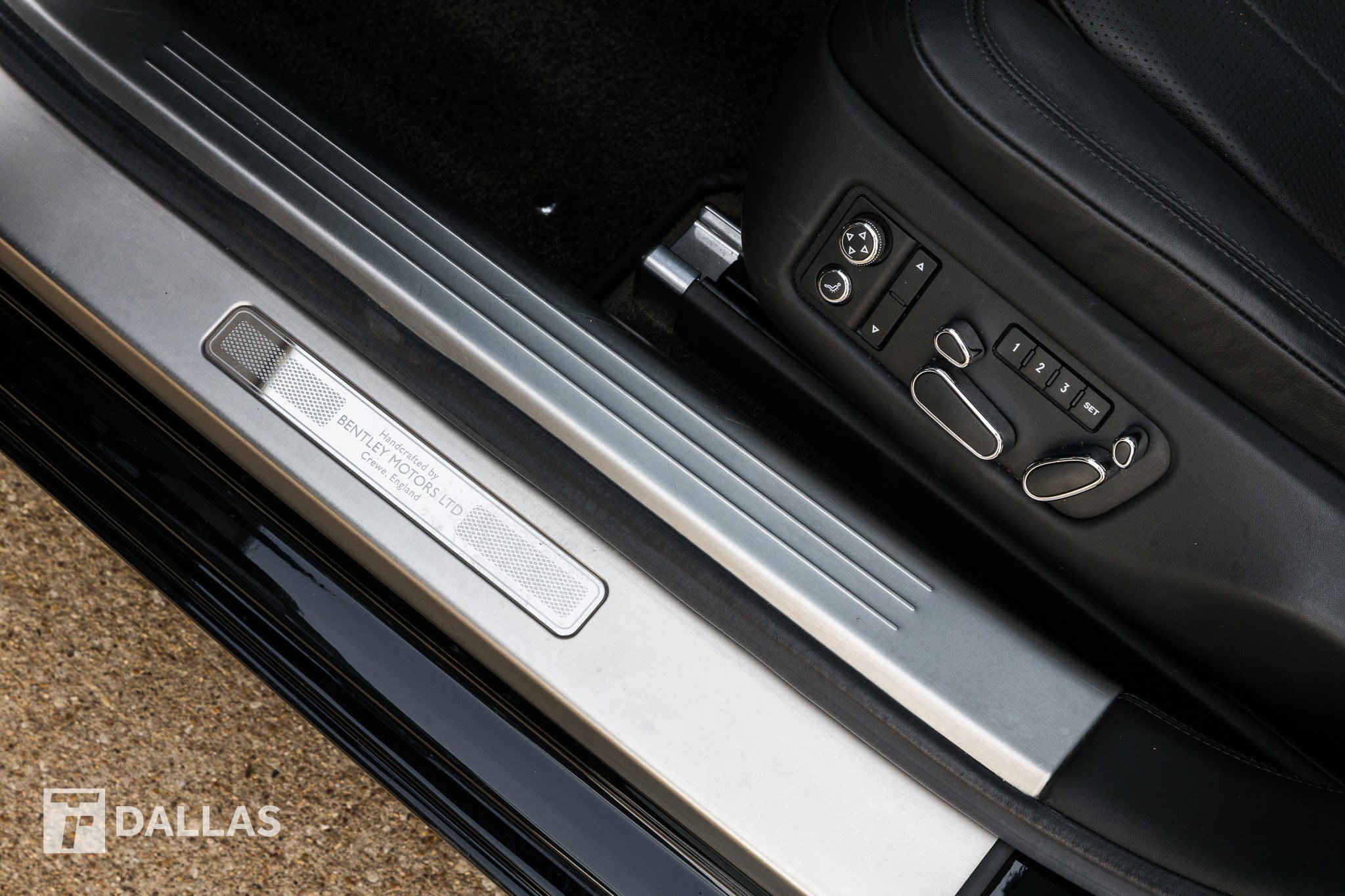 Used 2014 Bentley Flying Spur W12 image 21