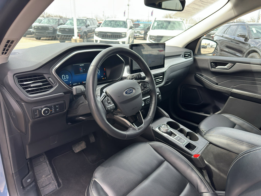 Used 2024 Ford Escape Platinum image 13