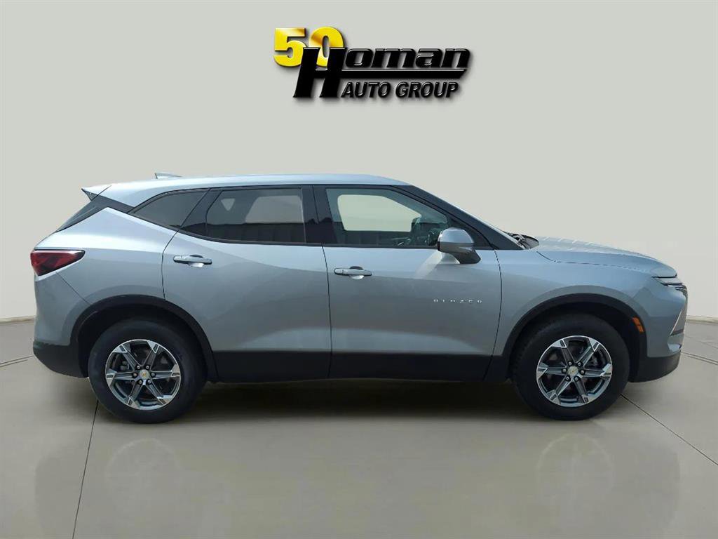 Used 2024 Chevrolet Blazer LT image 6