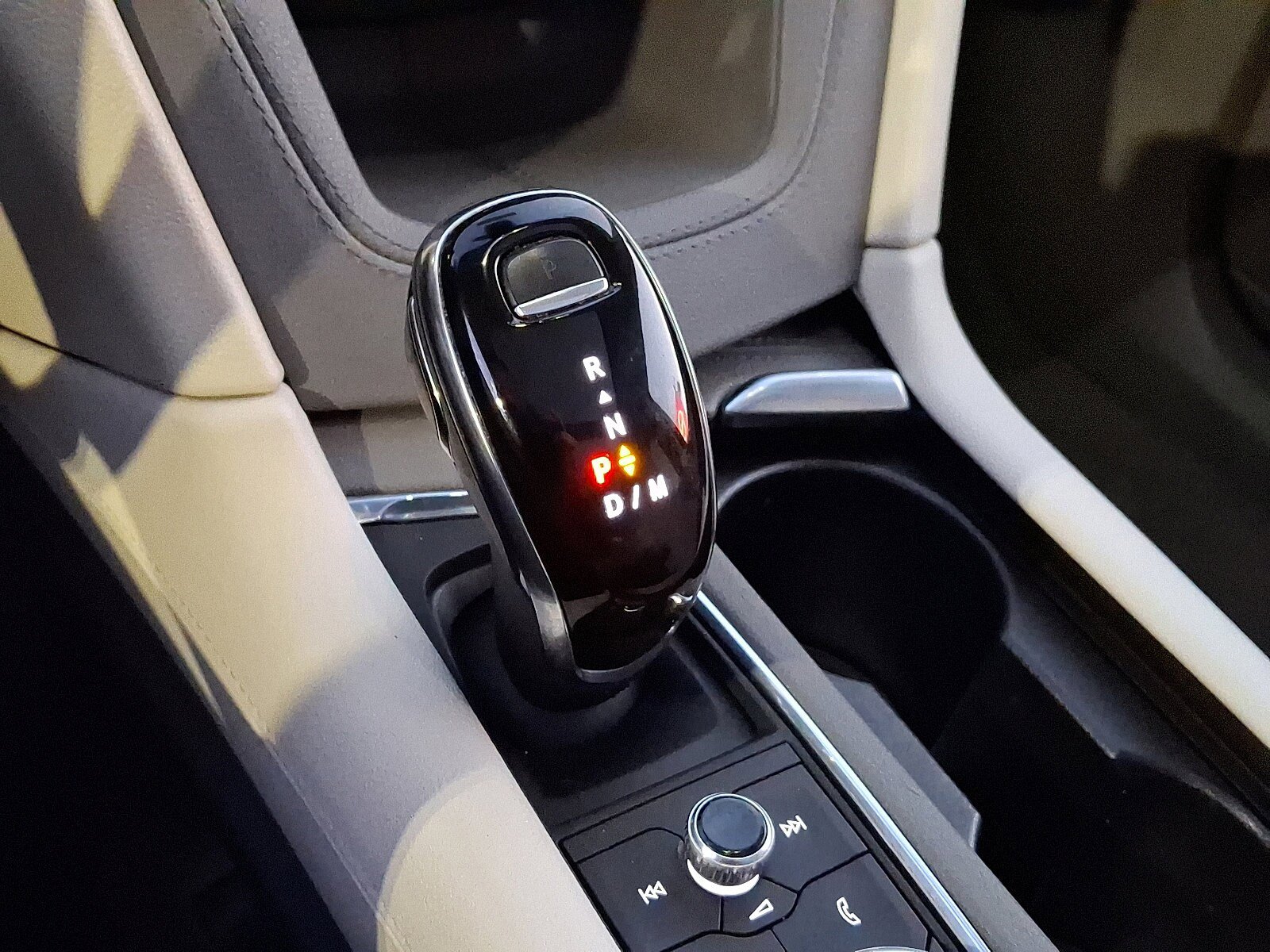 Used 2021 Cadillac XT5 Premium Luxury FWD image 15