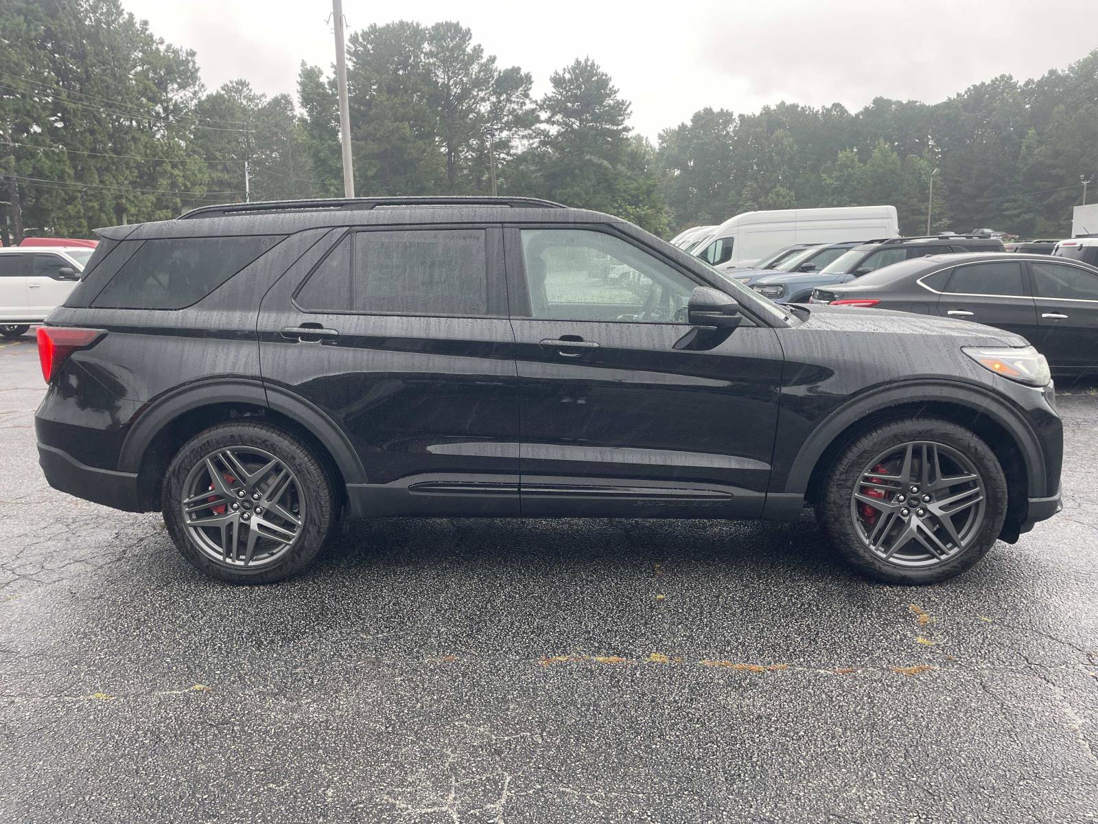New 2025 Ford Explorer ST image 2