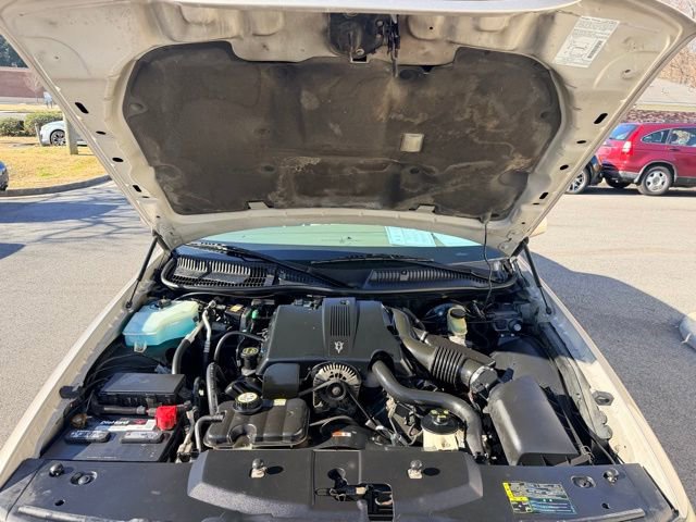 Used 2003 Lincoln Town Car Signature image 10