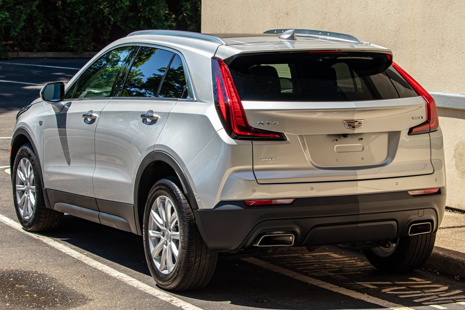 Used 2021 Cadillac XT4 Luxury w/ Cold Weather Package AWD/4WD image 7
