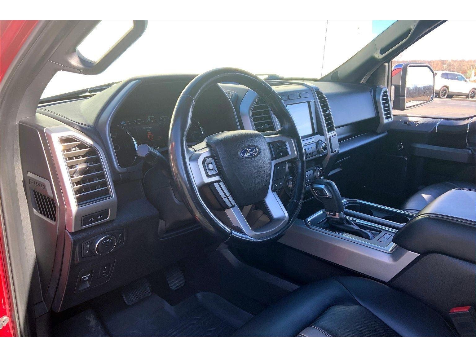 Used 2019 Ford F150 Platinum w/ Equipment Group 701A Luxury image 12