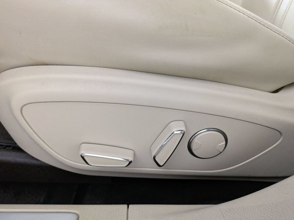 Used 2018 Lincoln MKZ Premiere FWD image 13