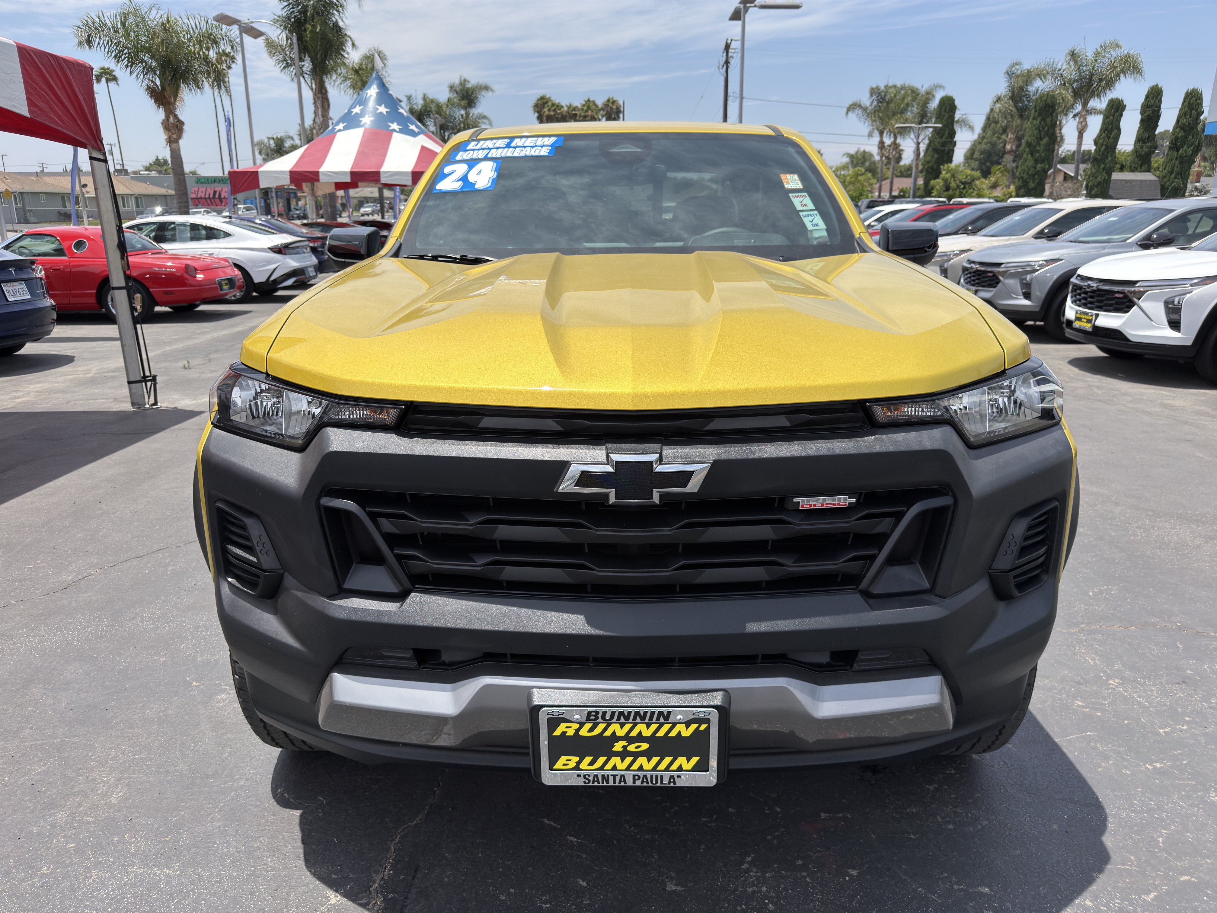 Used 2024 Chevrolet Colorado Trail Boss w/ LPO, Dark Essentials Package AWD/4WD image 3