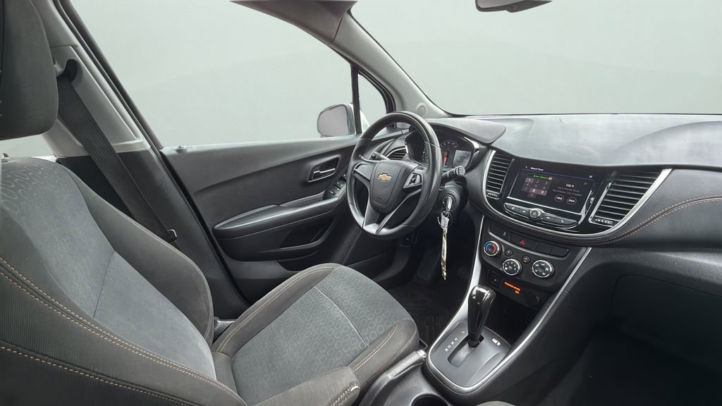 Used 2020 Chevrolet Trax LS image 19