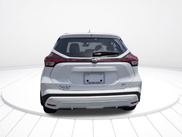 Used 2024 Nissan Kicks SV FWD image 4