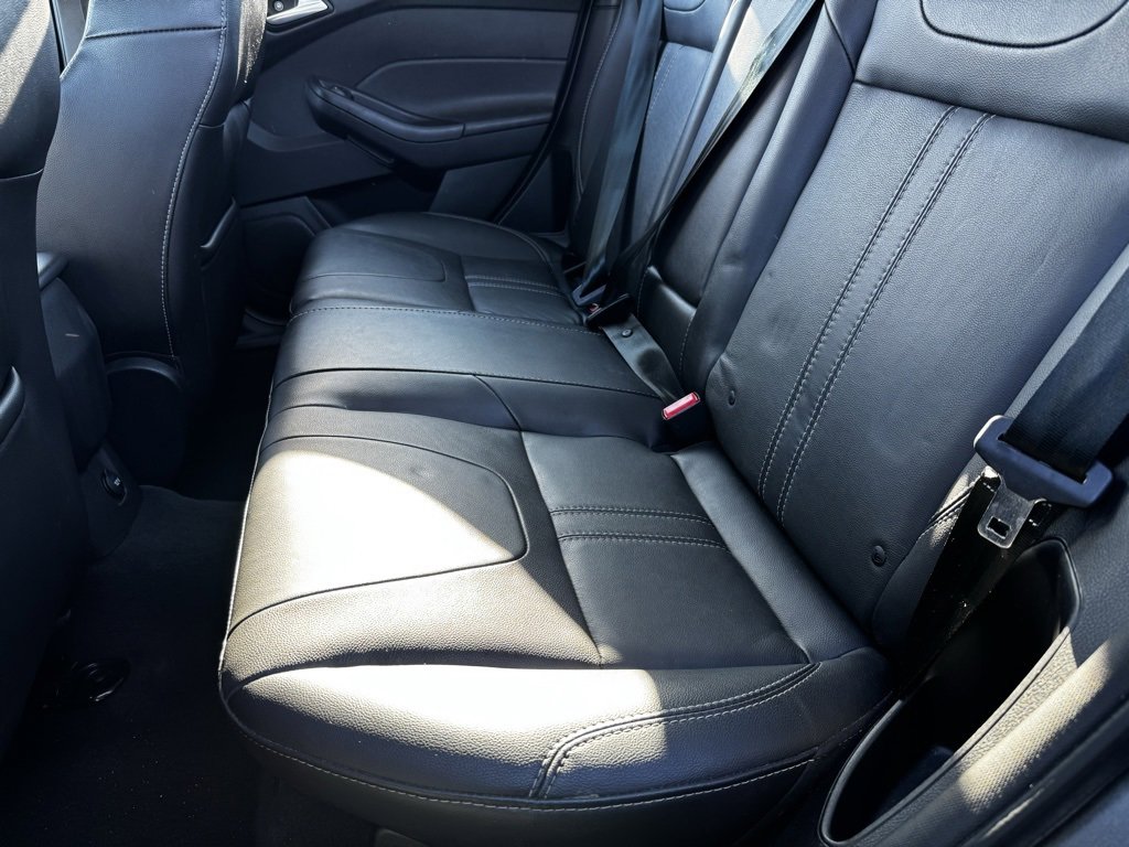 Used 2014 Ford Focus SE w/ Equipment Group 201A image 5