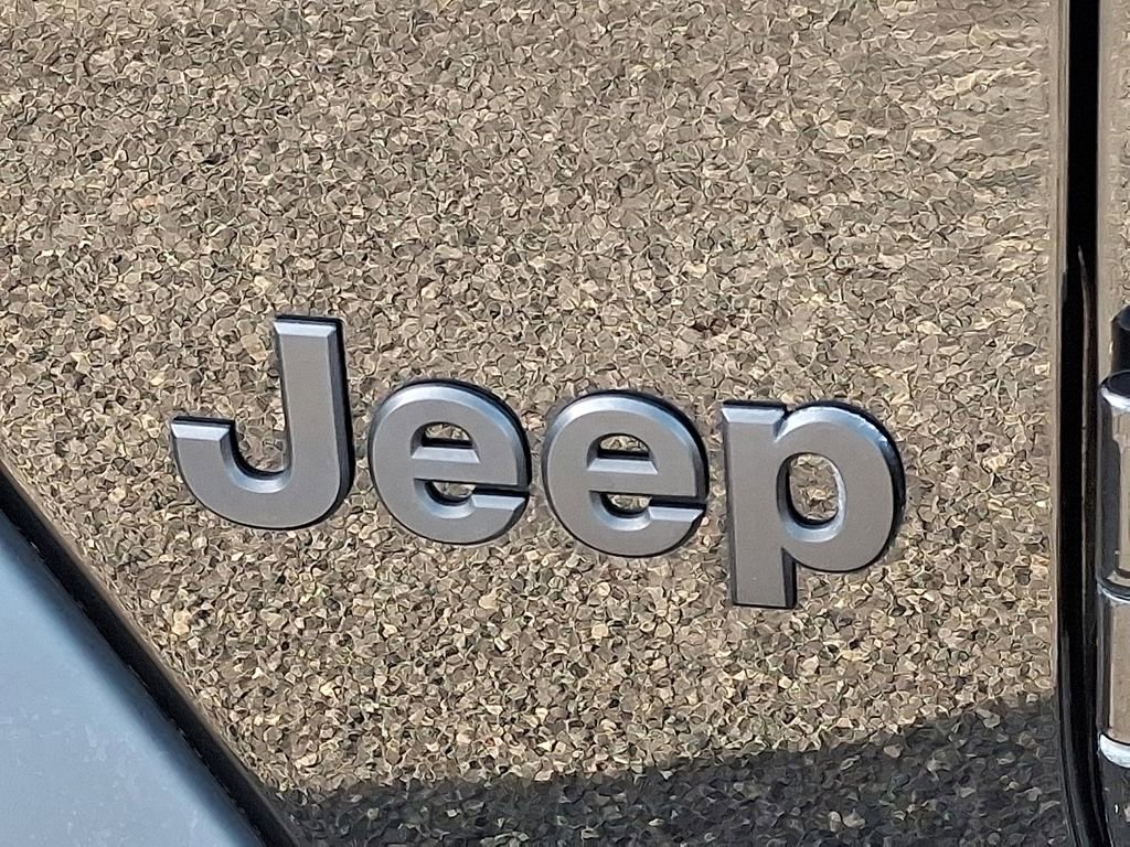 Certified 2021 Jeep Gladiator Sport image 30