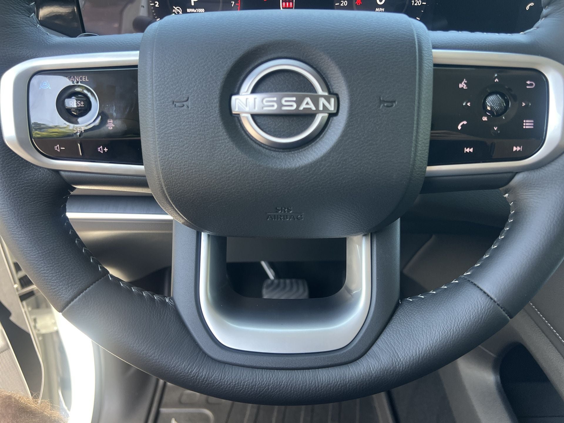 New 2026 Nissan Armada SV AWD/4WD image 9