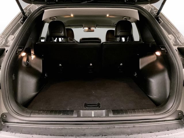 Used 2020 Jeep Cherokee Latitude Plus w/ Cold Weather Group AWD/4WD image 33