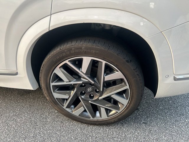 Certified 2023 Hyundai Santa Fe Calligraphy image 6