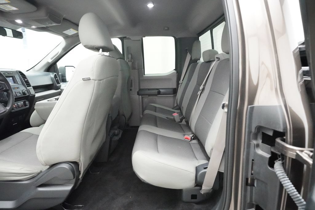 Used 2016 Ford F150 XL w/ Equipment Group 101A Mid AWD/4WD image 9