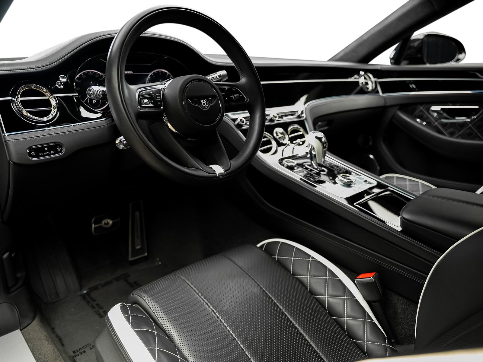 Used 2022 Bentley Continental GT AWD/4WD image 46