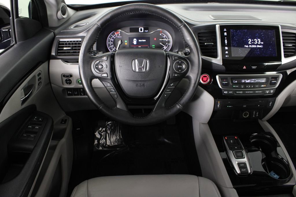 Used 2018 Honda Pilot Touring image 6