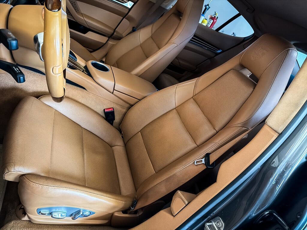 Used 2014 Porsche Panamera AWD/4WD image 24