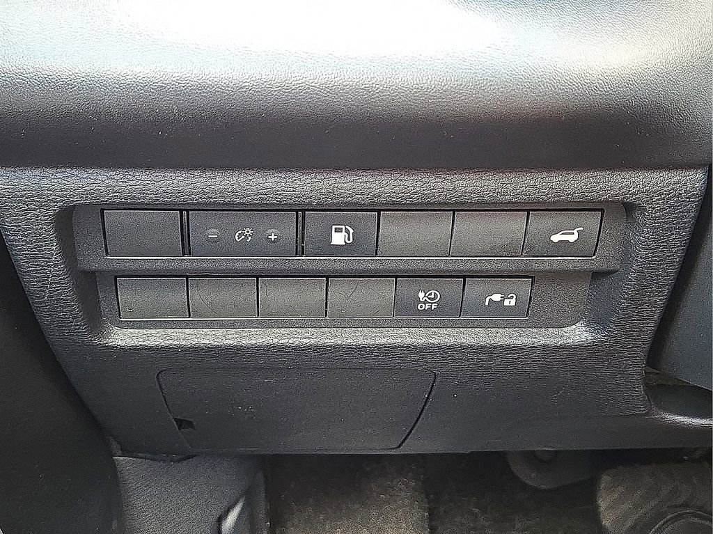 Used 2023 Mitsubishi Outlander SE image 31