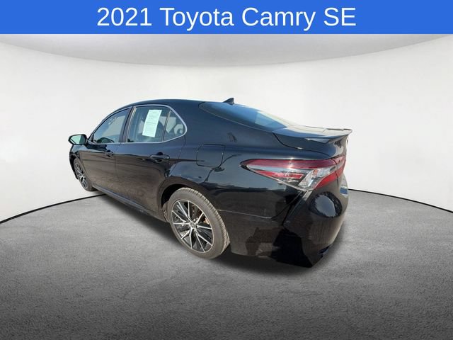 Used 2021 Toyota Camry SE FWD image 4