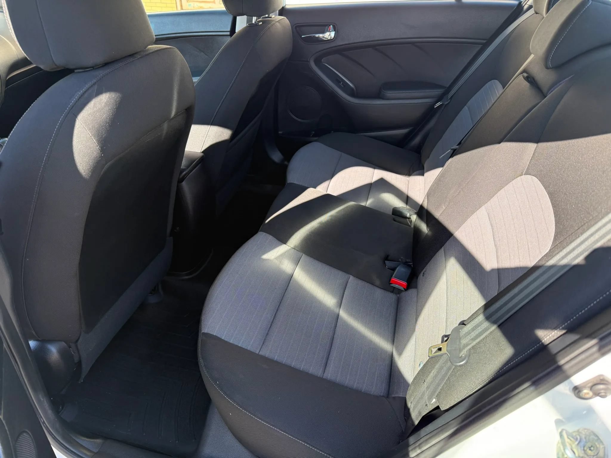 Used 2014 Kia Forte EX FWD image 12