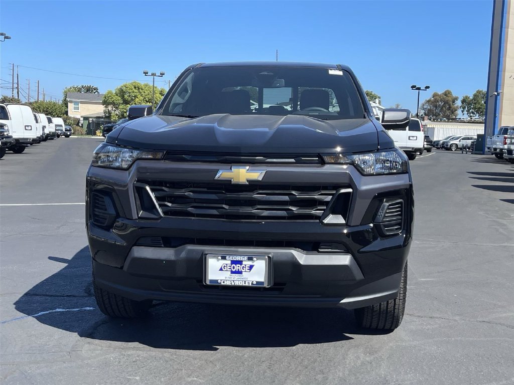 New 2026 Chevrolet Colorado LT RWD image 2