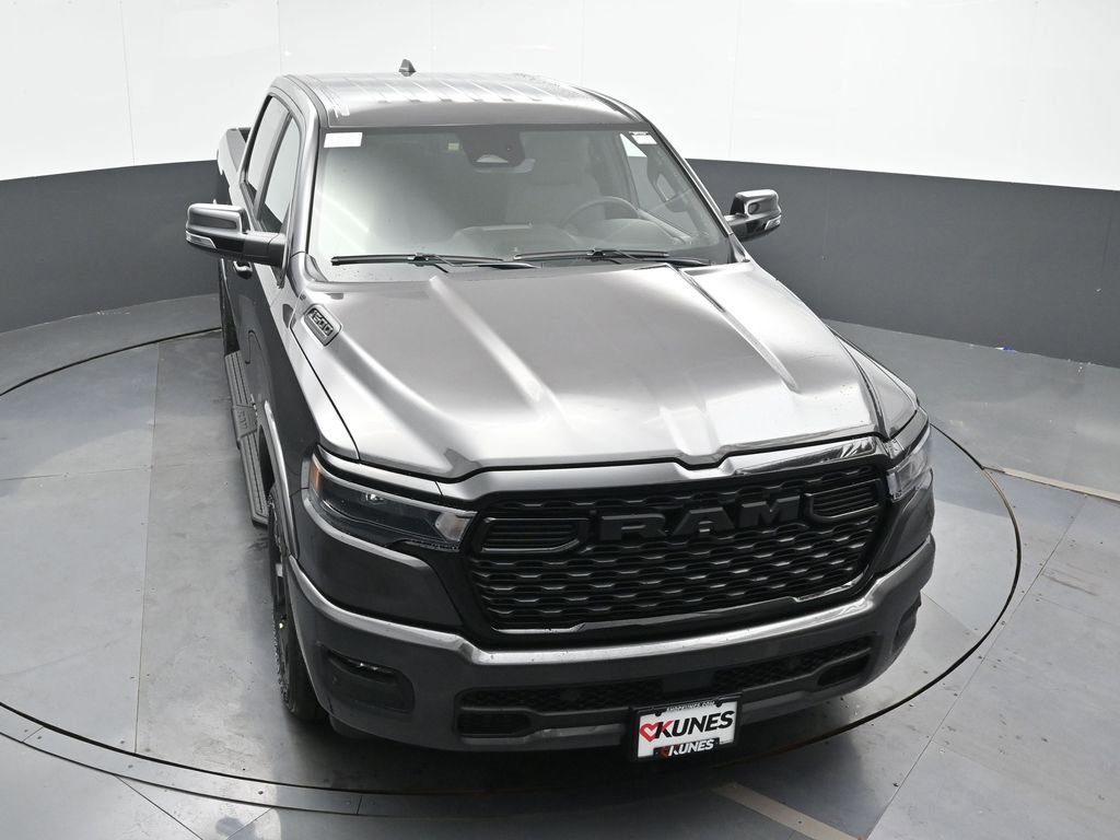 New 2026 RAM 1500 4x4 Crew Cab image 40