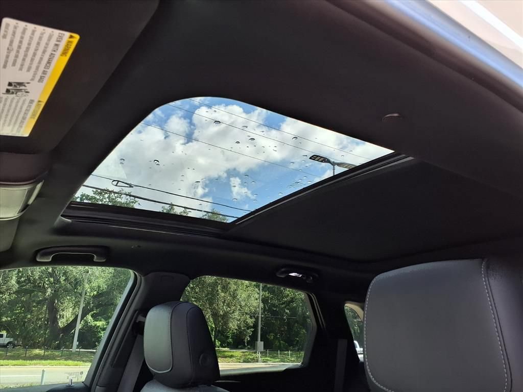 Certified 2024 Cadillac XT5 Premium Luxury FWD image 22